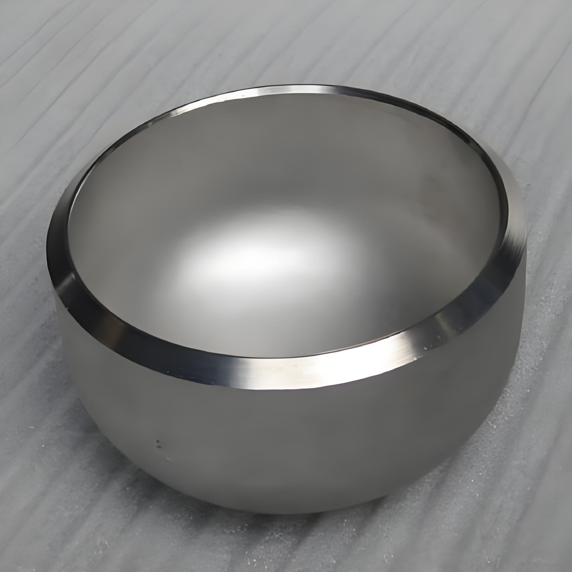 Butt-weld pipe caps